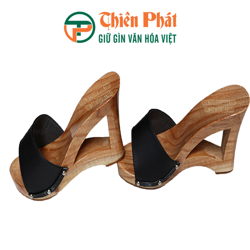 guốc mộc lọng bụng với quai da thật màu đen sang trọng và bí ẩn