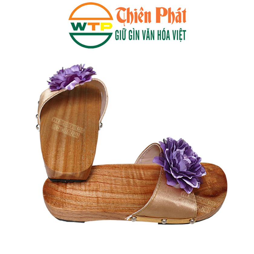 guốc mộc truyền thống mang đậm phong cách ngày xưa