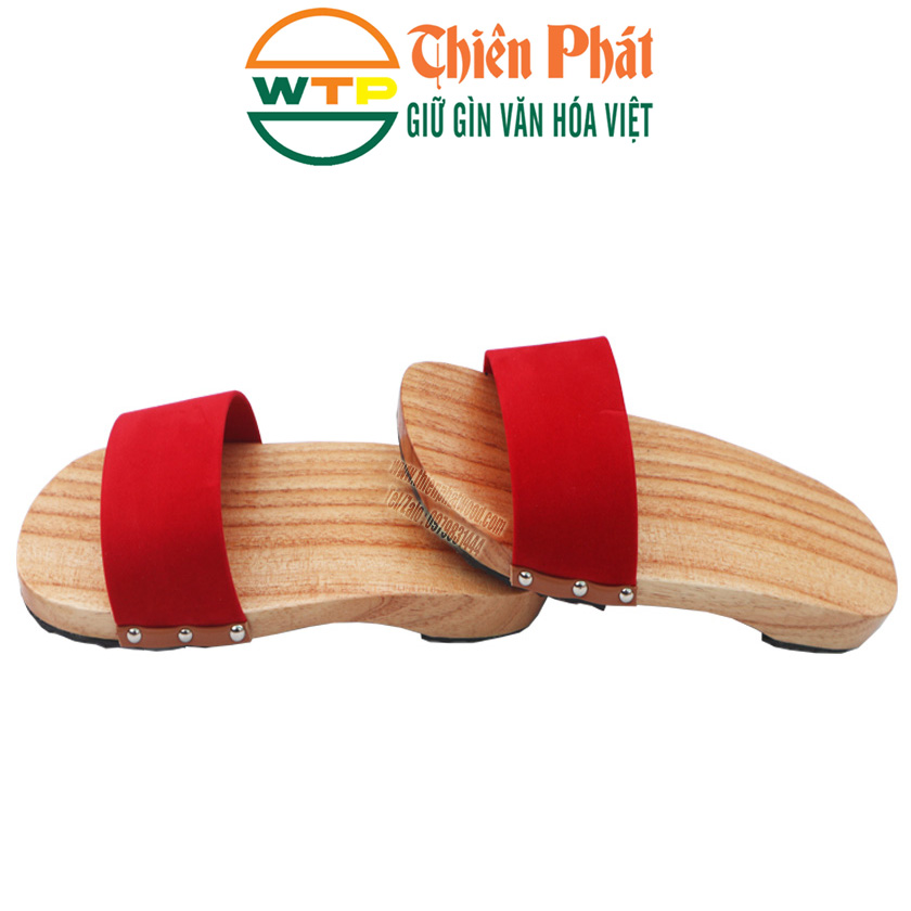 guốc gỗ quai nhung đỏ rực rỡ