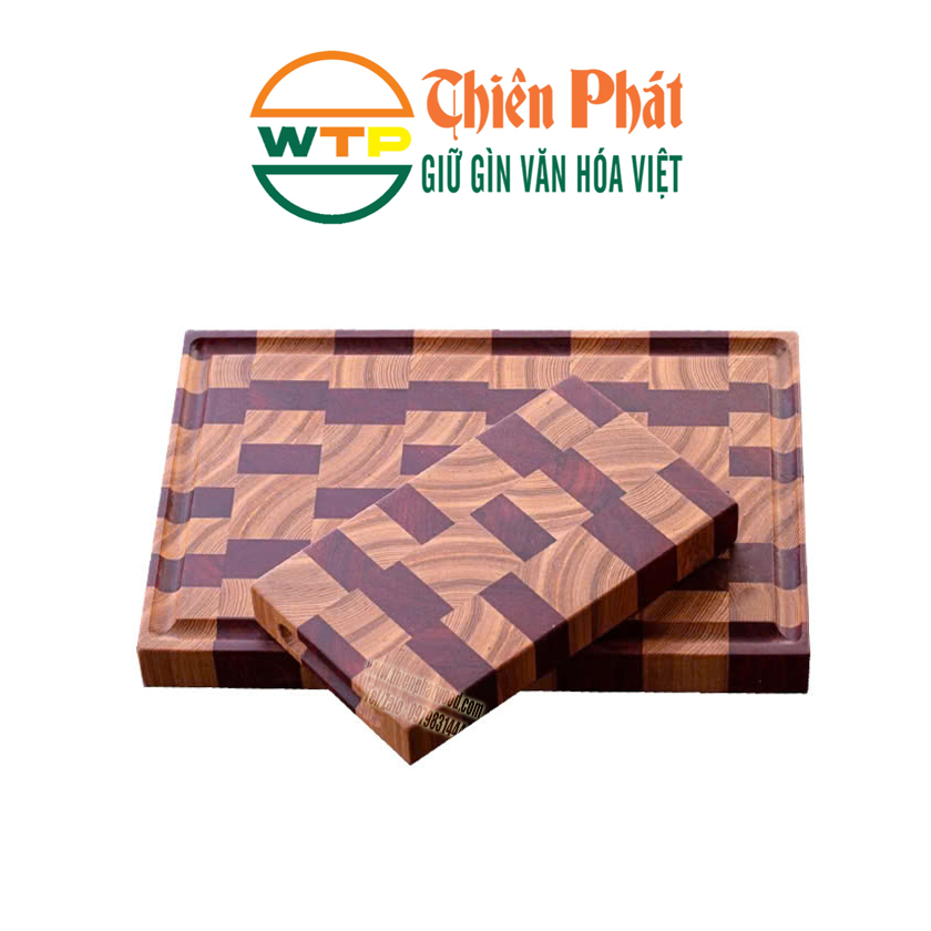 thớt gỗ được ghép từ nhiều thanh gỗ xà cừ lại